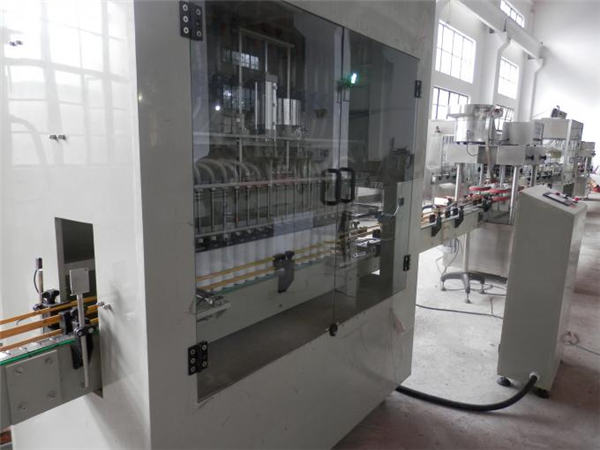 سٹینلیس اسٹیل مکمل خودکار بلیچ بھرنے والی مشین۔